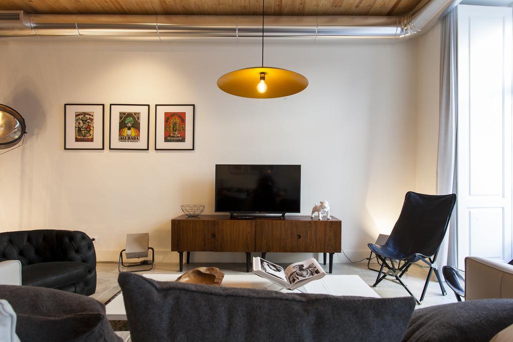 Joivy Downtown Design Apartments Lisbon Exterior photo